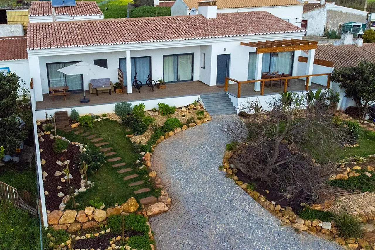 Casa Monte Salema contacts